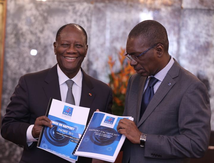 LA HACA REMET SON RAPPORT D'ACTIVITE 2015 AU PRESIDENT ALASSANE