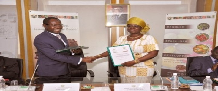 LE CONSEIL CAFE CACAO ET GHANA COCOA BOARD SIGNENT UN ACCOD