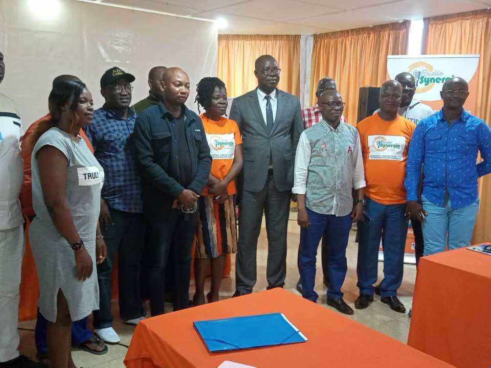 LE PRESIDENT DE L’UNJCI VISITE LES DIRECTEURS DE RADIO EN FORMATION A YAMOUSSOUKRO