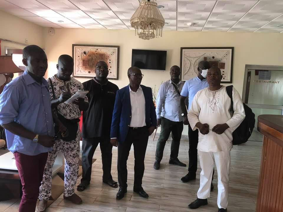 AG A DIVO : LE PRÉSIDENT KARAMOKO BAMBA ET SA DÉLÉGATION VISITENT LES RÉCEPTIFS DE LA LOCALITÉ