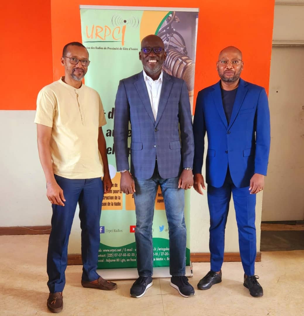 Eric GOHOU (président de l'URPCI) échange avec son secrétariat général